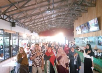 Gandeng FORHATI Kota Samarinda, KPU Kota Samarinda Beri Pendidikan Pemilihan Bagi 22 Organisasi Keperempuanan