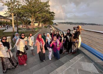 Hari Ibu, KICI Kaltim Gelar Bagi Bunga di Teras Samarinda