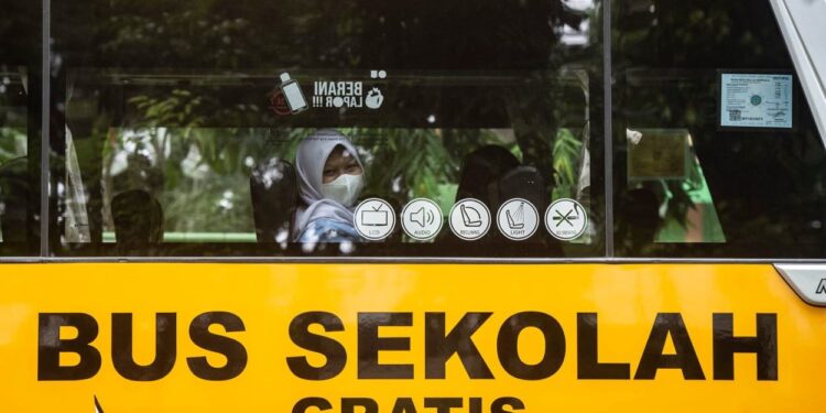 Novan: Ketersediaan Transportasi Umum Bagi Siswa Harus Jadi Perhatian Pemkot