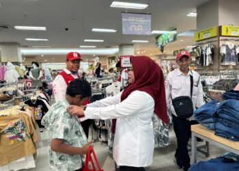 TSR ke-9 PMI Samarinda, 200 Anak Yatim Bahagia Belanja Lebaran