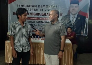 Penguatan Demokrasi Daerah di Desa Perjiwa: Reza Fachlevi Harapkan Peran Generasi Muda 